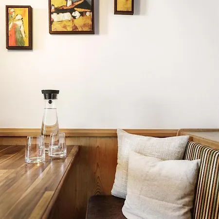 Alpinlounge Raetia Apartment Ischgl